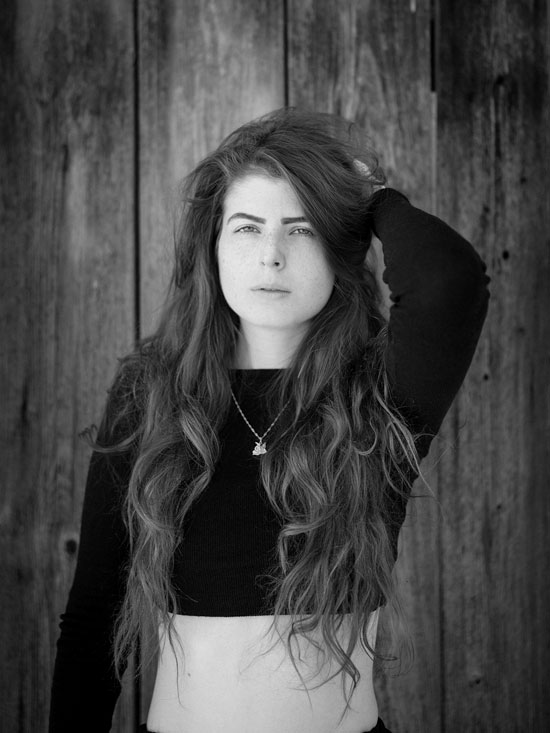 photographie d'une femme pendant des vacances en Italie en noir et blanc